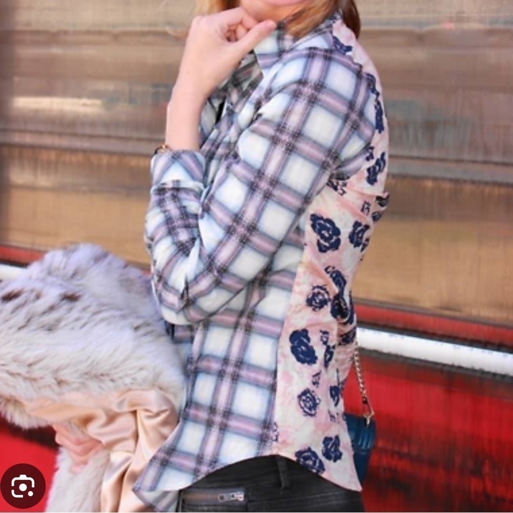 Cabi Plaid Floral Long Sleeve Button Front Shirt Size Medium